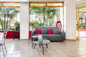 Sala de estar en el lobby