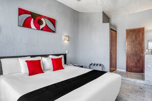 Standard Room | Desk, free WiFi, bed sheets - Hotel Guadalajara Express (Tonalá)
