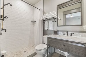 Traditional Double Room | Bathroom