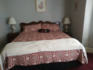 Free WiFi, bed sheets - Wayne on Main (Honesdale)