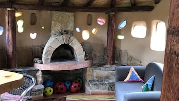 Cabin, Multiple Beds | 1 bedroom, iron/ironing board, free WiFi, bed sheets