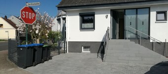 Lejlighed med 2 værelser, køkken, badeværelse og terrasse