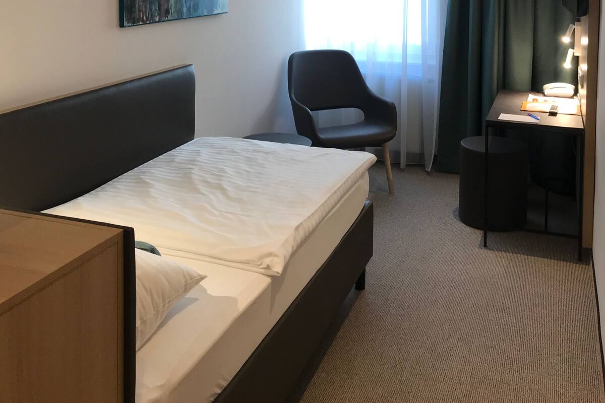 Single Room | In-room safe, desk, blackout drapes, cribs (surcharge)