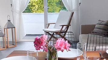 1 bedroom, Frette Italian sheets, premium bedding
