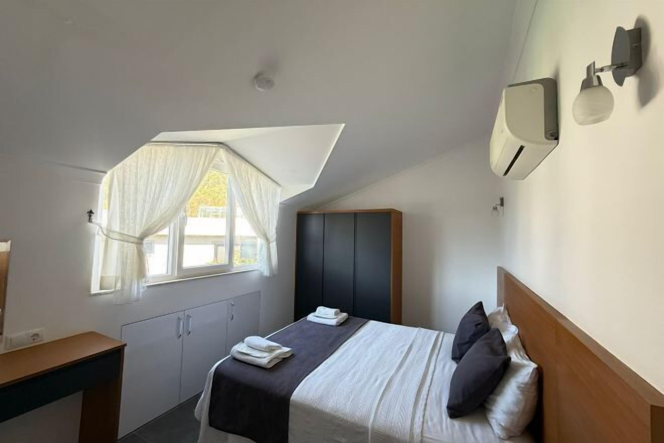 1 Schlafzimmer, italienische Bettbezüge von Frette