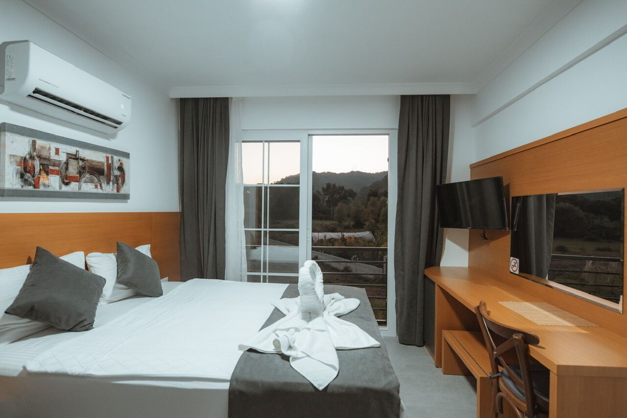 deluxe room, 1 double bed, garden view | 1 bedroom, frette italian sheets, premium bedding