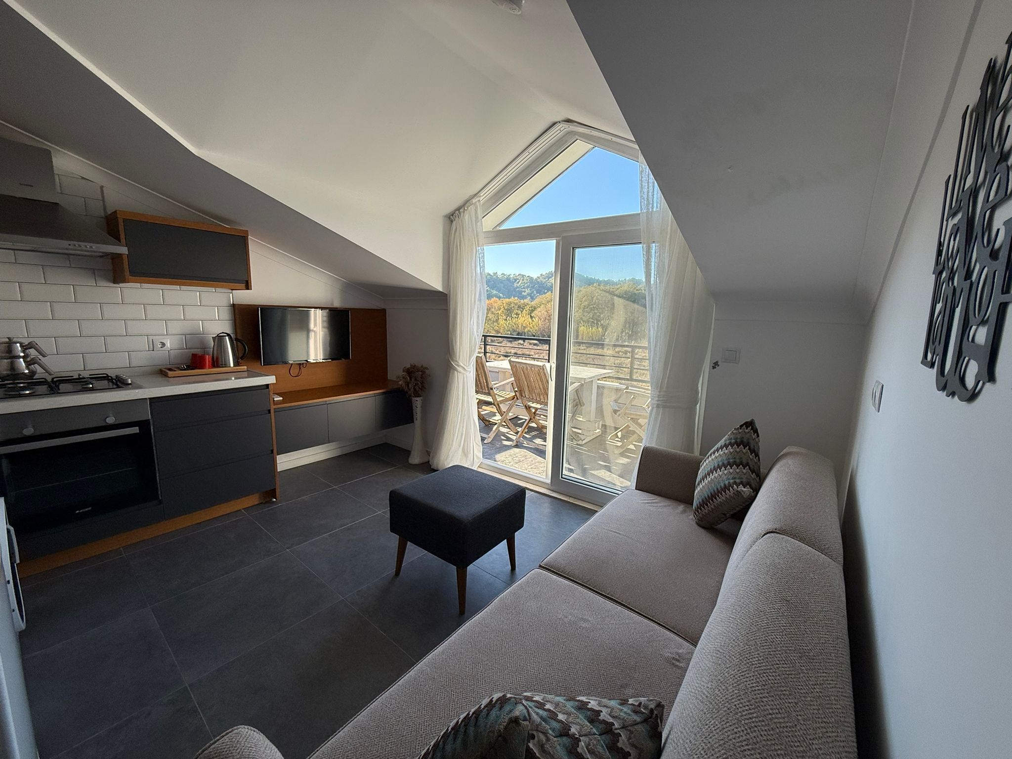 1 bedroom, frette italian sheets, premium bedding