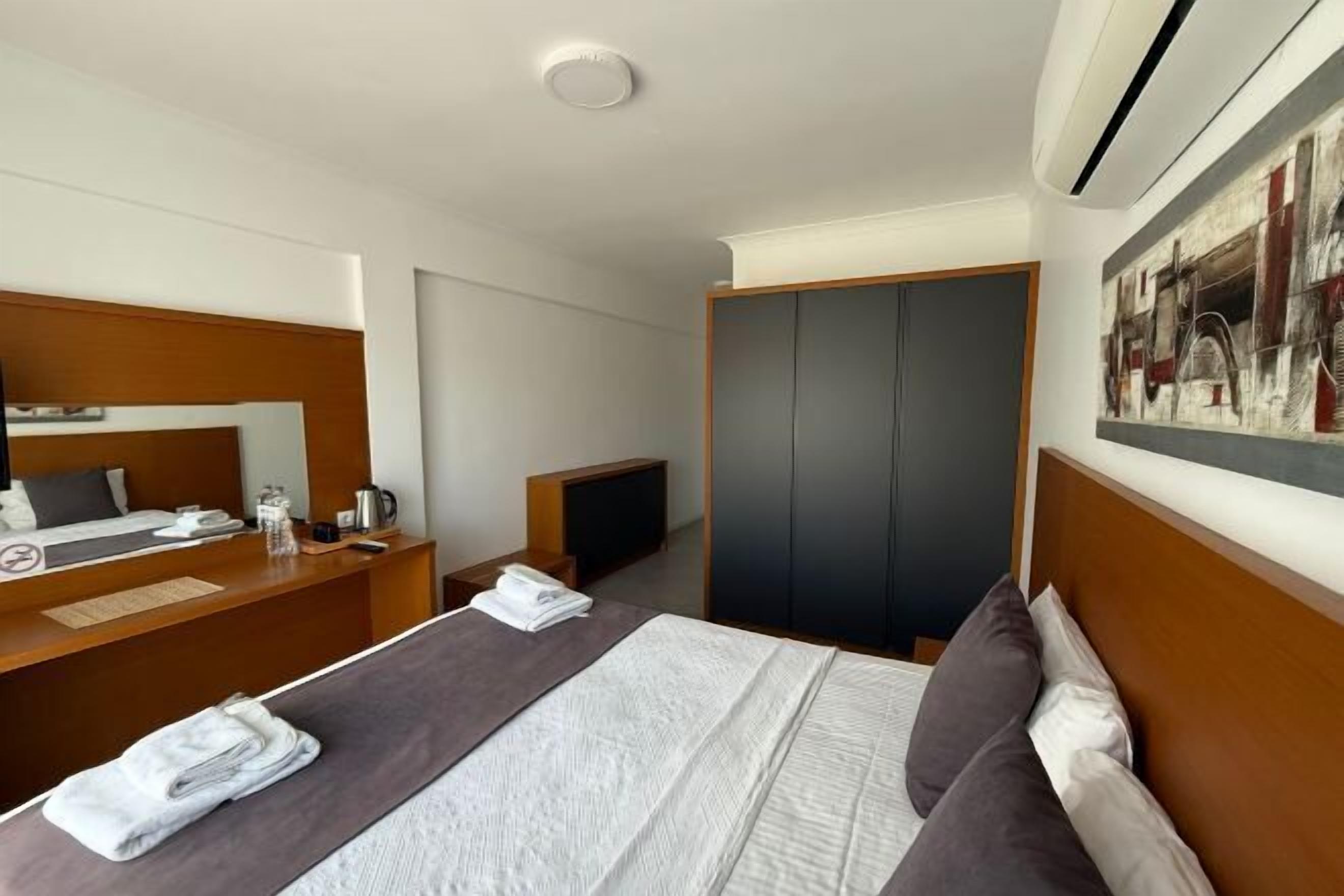 1 Schlafzimmer, italienische Bettbezüge von Frette