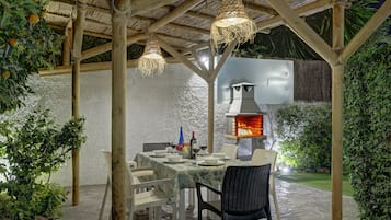 Exclusive Villa, 3 Bedrooms (Villa Conchita By Seric) | Terrace/patio