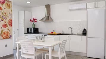 Exclusive Villa, 2 Bedrooms (Villa El Ranchito By Seric) | Private kitchen | Full-sized fridge, microwave, oven, stovetop