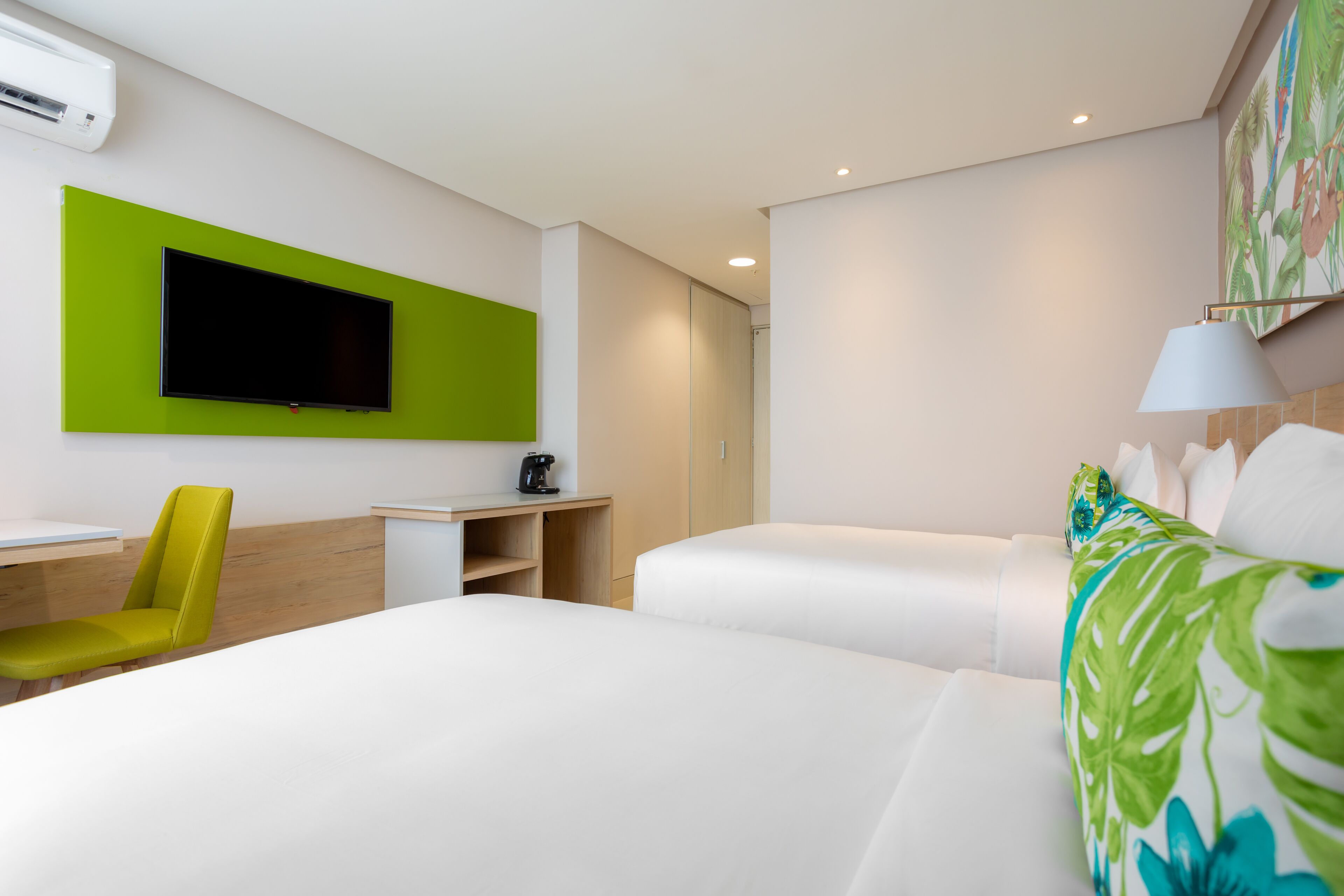 twin room | in-room safe, desk, soundproofing, iron/ironing board