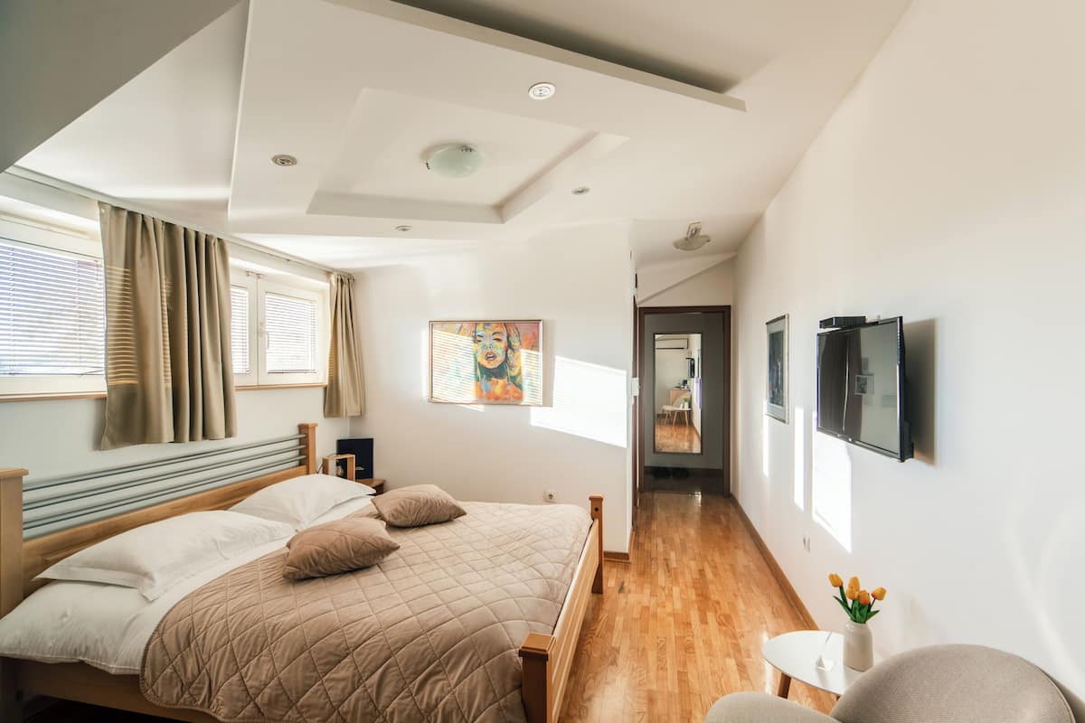 Triple Room | 1 bedroom, premium bedding, laptop workspace, soundproofing