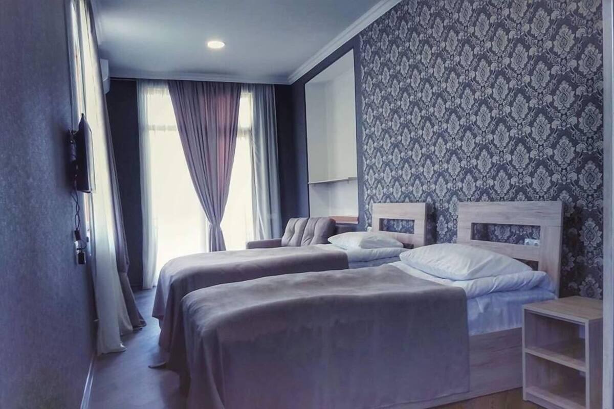 Deluxe Double or Twin Room, Balcony | Egyptian cotton sheets, premium bedding, down duvets, Tempur-Pedic beds