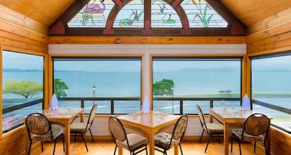 Lakefront Lodge Taupo