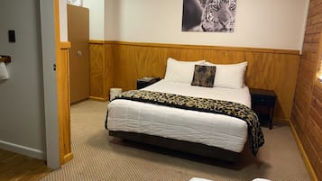 Standard Twin Room | Free WiFi, bed sheets