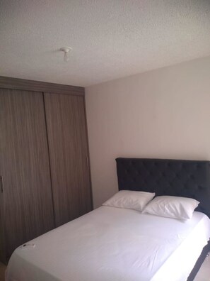 Comfort Apartment, 3 Bedrooms, Pool Access | Free WiFi, bed sheets - Apartamento conjunto Entre Sierras (Valledupar)