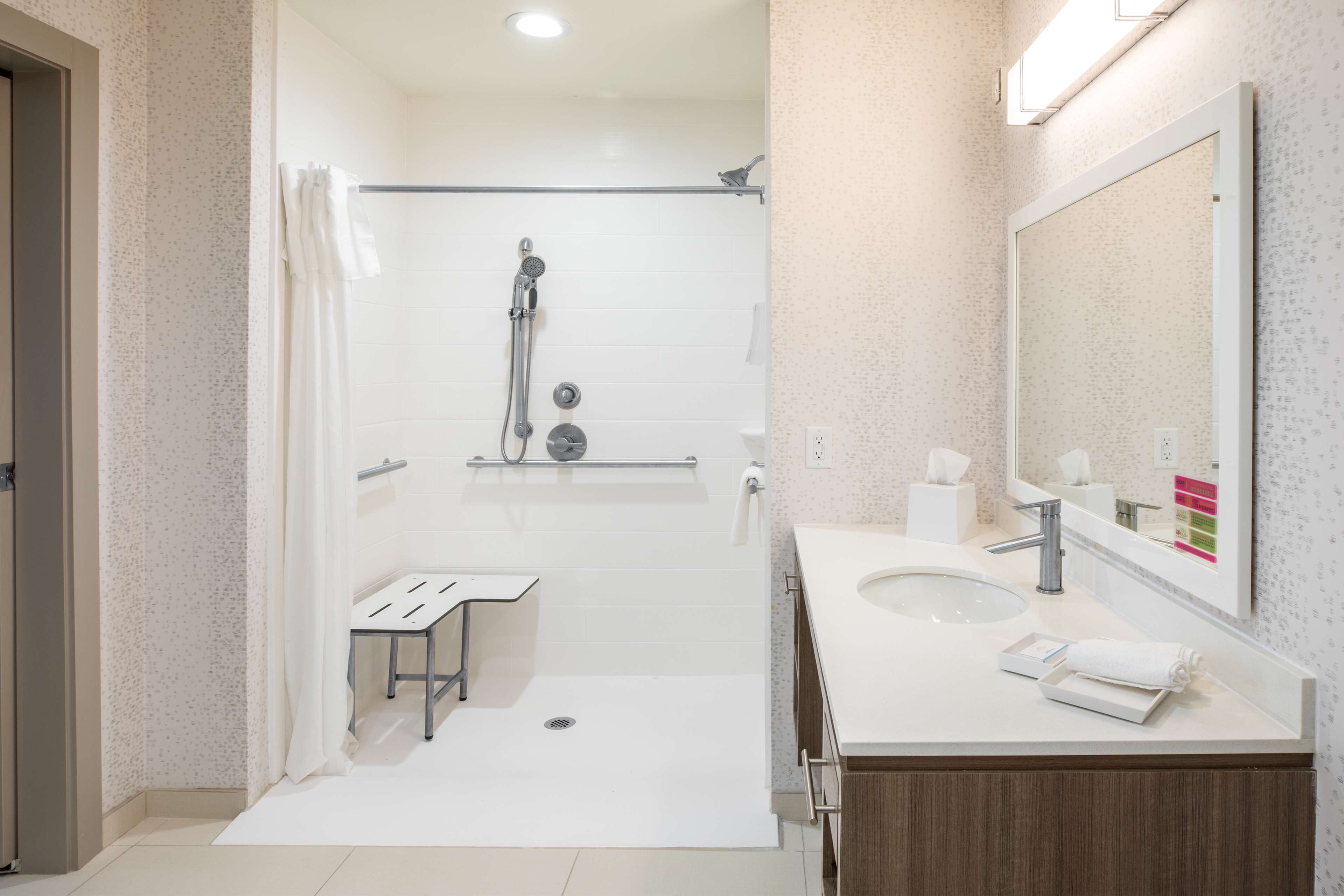 suite, 1 king bed, accessible (mobility & hearing, roll-in shower) | bathroom shower