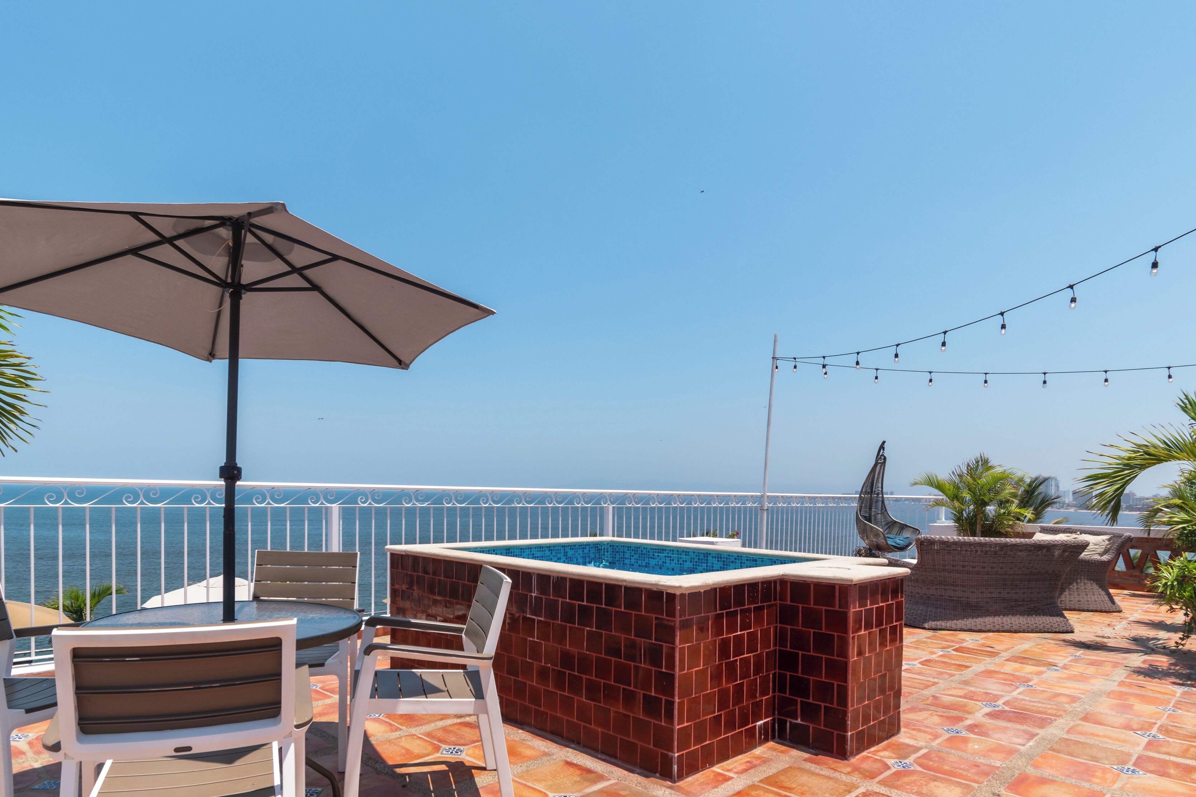 Photo - The Paramar Beachfront Boutique Hotel With Breakfast Included - Downtown Malecon