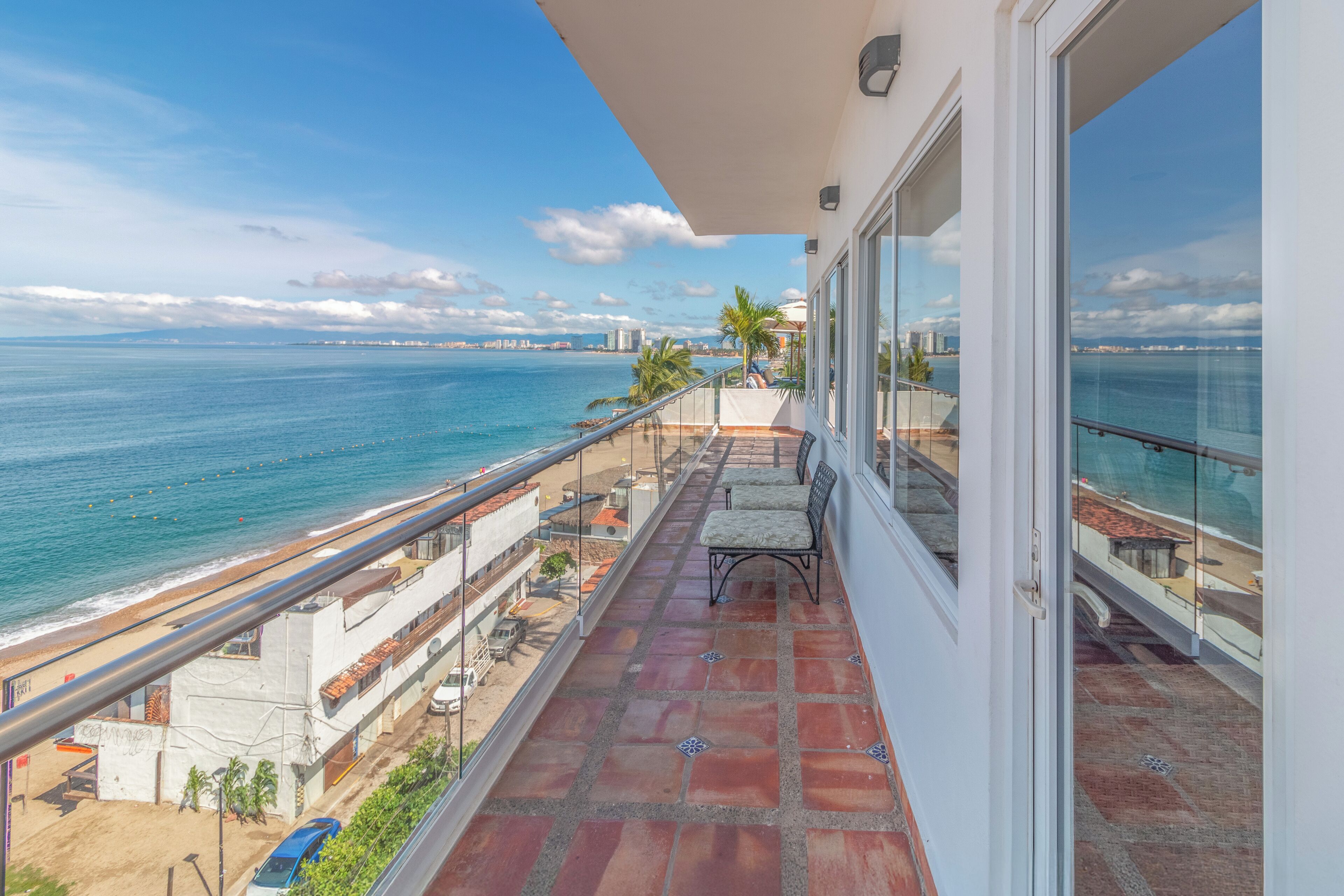 Penthouse exclusivo 1- Casa Don Martín frente al mar con alberca privada | Terraza o patio