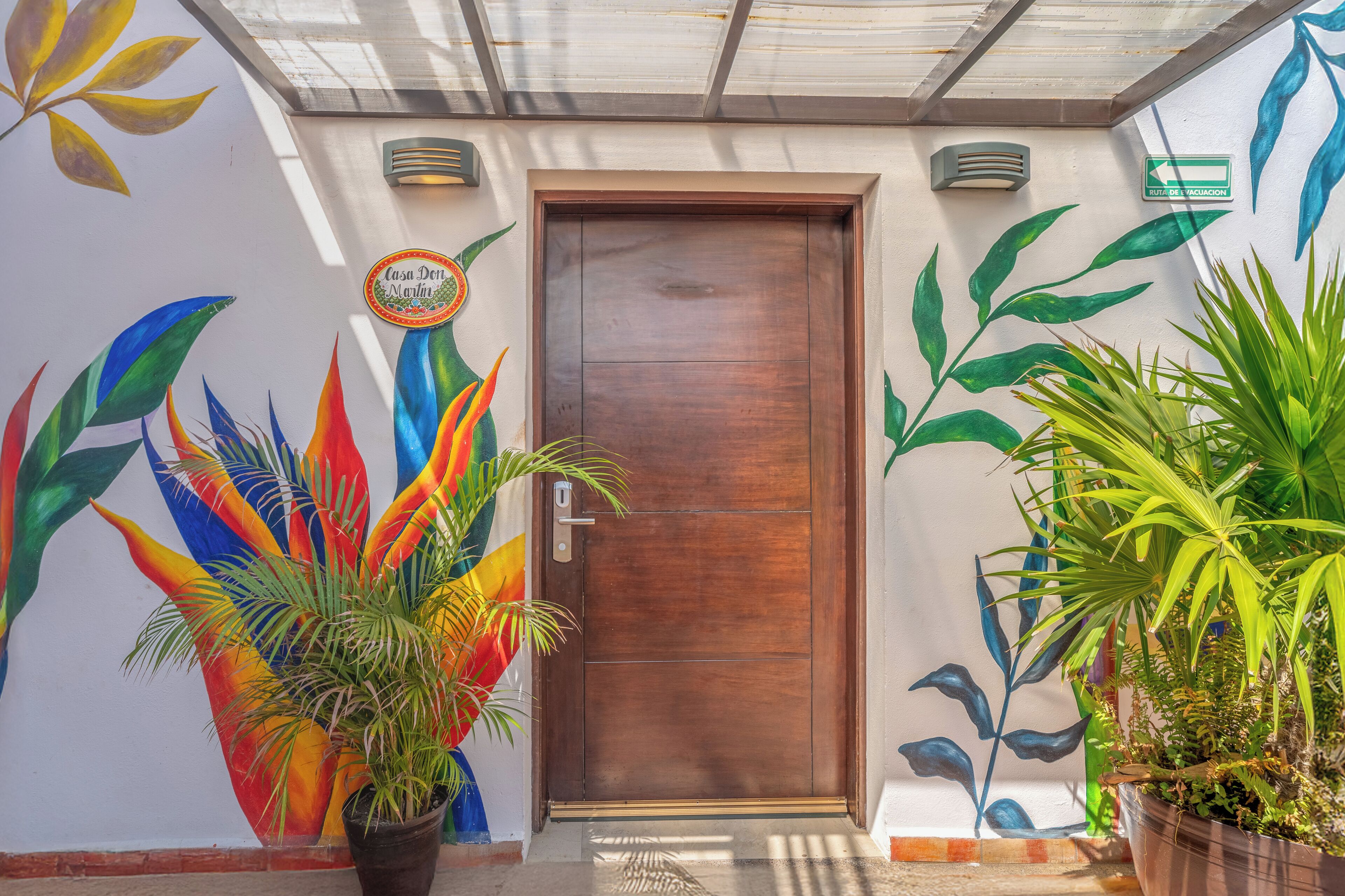 Exclusieve penthouse, Meerdere bedden, privézwembad, aan het strand | Een kluis op de kamer, een bureau, een laptopwerkplek