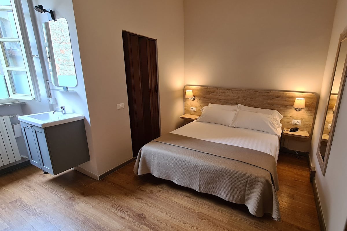 Standard Double Room | Down comforters, desk, laptop workspace, free WiFi