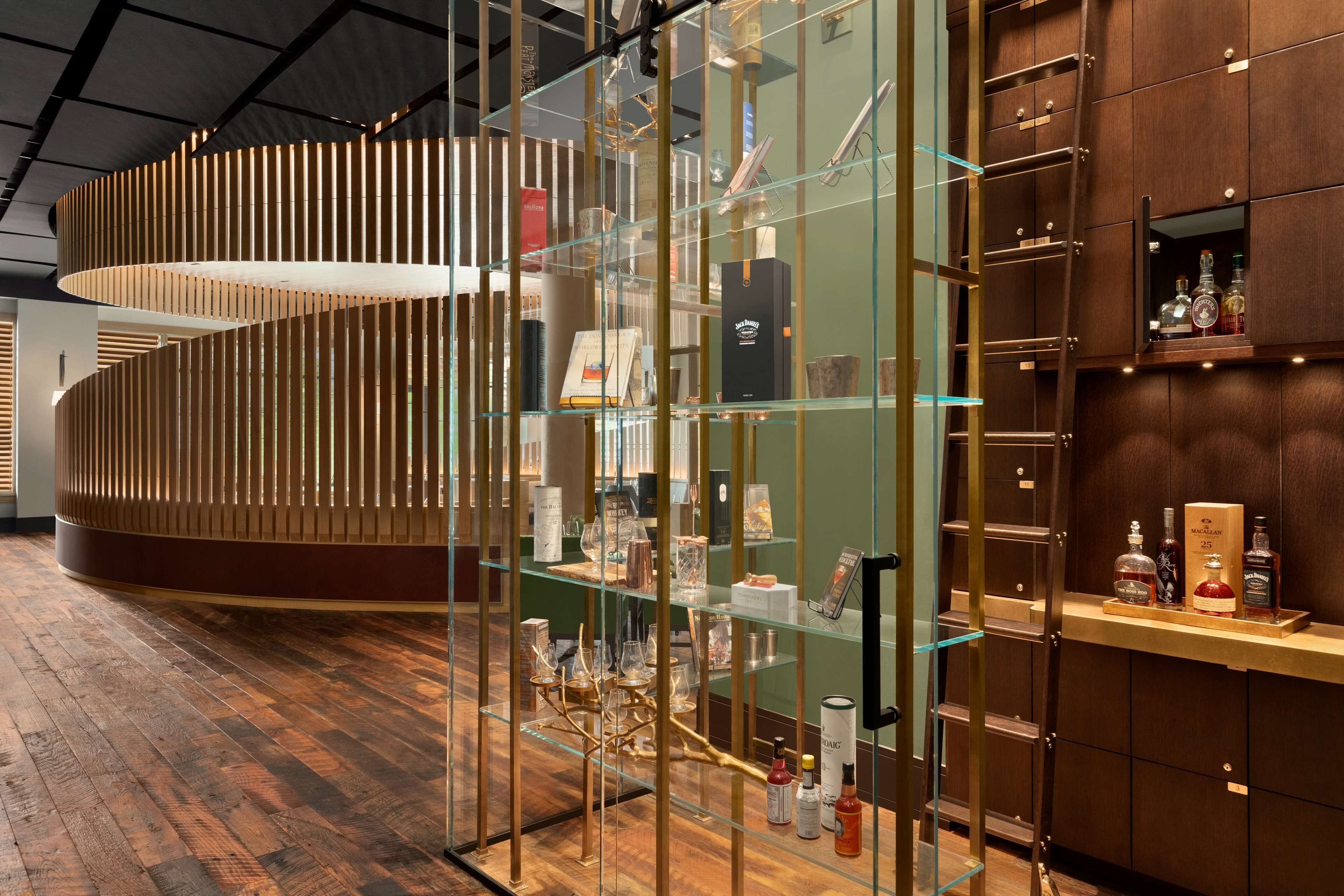 breakfast and lunch served