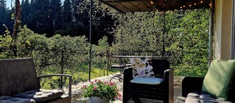 Villa in the countryside with views of the Alpilles.