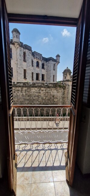Family Apartment, 2 Bedrooms, Kitchen, Bay View | Street view