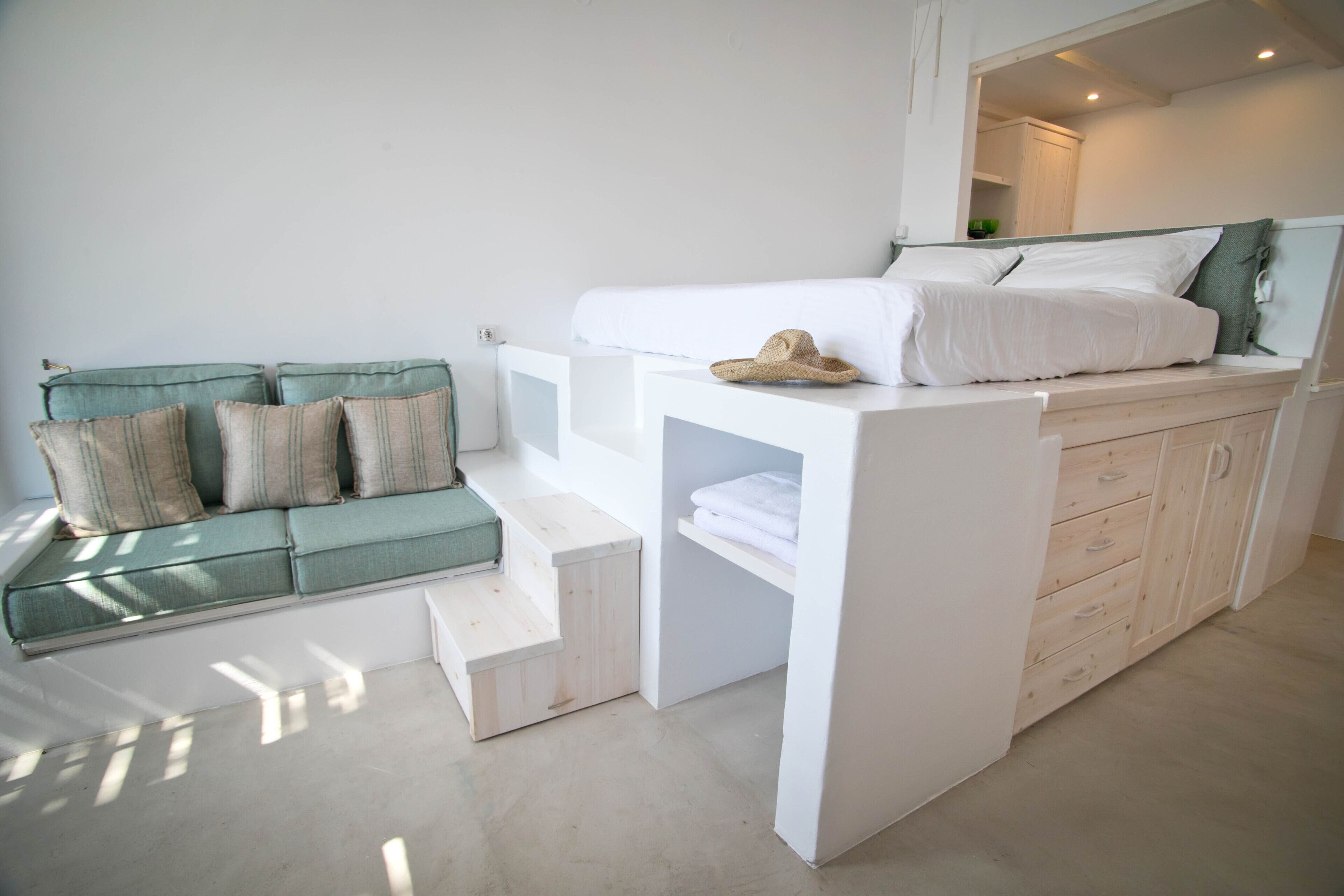 1 chambre, fer et planche à repasser, Wi-Fi gratuit, draps fournis