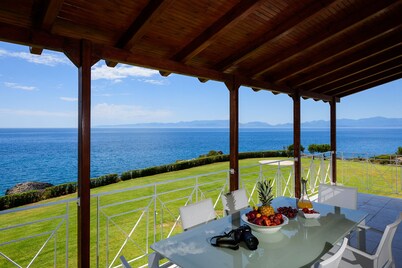 Finisia House Two - Elia Laconia