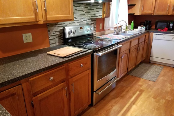 Frigorífic, microones, forn i placa de cuina