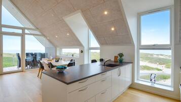 Réfrigérateur, four, plaque de cuisson, lave-vaisselle