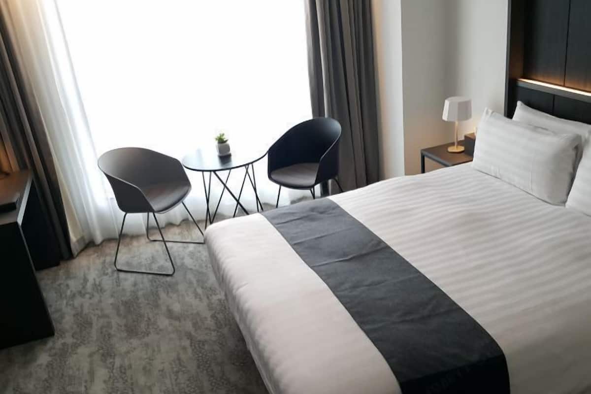 1 Schlafzimmer, Zimmersafe, Schreibtisch, Verdunkelungsvorhänge