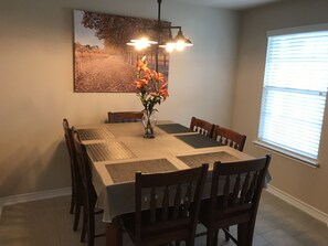 تناول الطعام