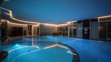 Piscine couverte