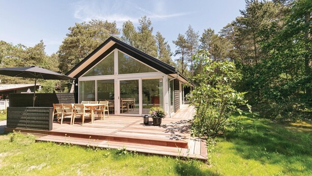 Outdoor dining - 3 bedroom nice home in Hasle (Hasle)