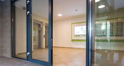 UGR53★ Unique Grand Residence ★ SecureParkingAccessCard