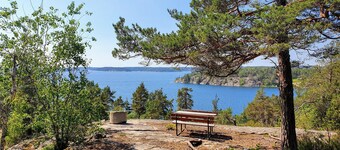 Cozy guest house on Ingarö in the Stockholm archipelago. Breakfast / bike / canoe ..