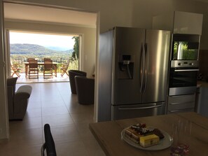 Interior - Villa *** with Clim, Superb Panorama, Swimming Pool. (Les Arcs)
