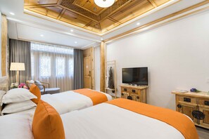 Elite Room, Garden View | Premium bedding, individually decorated, desk, blackout drapes