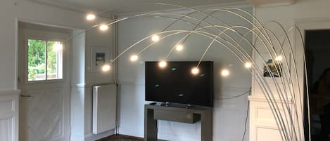 Smart TV, studio