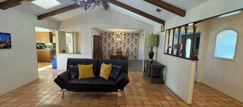 Cozy, Family Friendly Home near Sea World, Fiesta Tx, Med Ctr & BMT.  