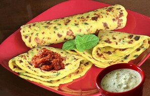 Daily buffet breakfast (INR 400 per person)