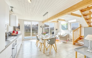 KĂŒhlschrank, Herdplatte, GeschirrspĂŒler