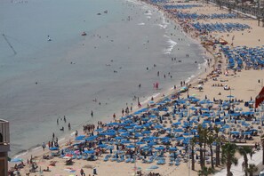 Am Strand, Strandtücher