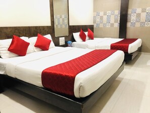 Premium Quadruple Room | Free WiFi, bed sheets
