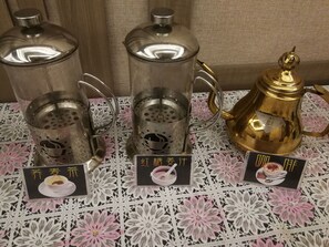 朝食 (郷土料理)、毎日提供 (無料)