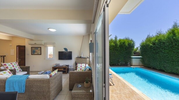 Unclassified image, 1 of 33, button - Protaras Villa Lindos 22 (Paralimni)