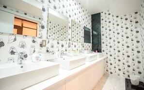 Free toiletries, hair dryer, electronic bidet