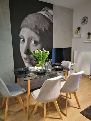 Deluxe Apartment, 2 Bedrooms | In-room dining - Nova Apartments Rakowicka (Kraków)